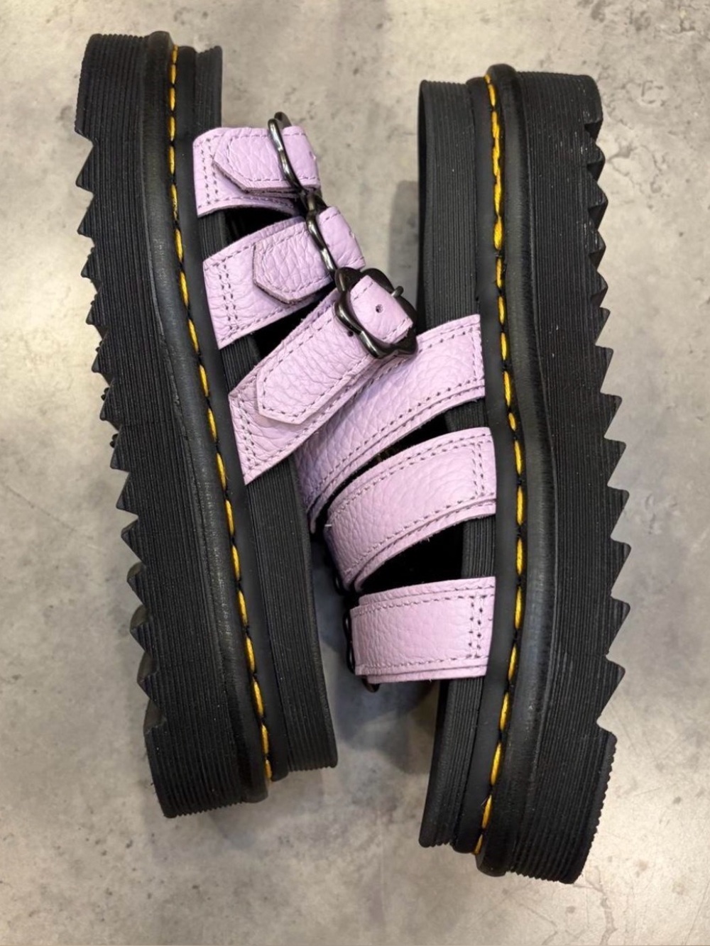 Dr. Martens Blaire Flower Buckle Platform Sandals Lilac Purple – Women’s 7